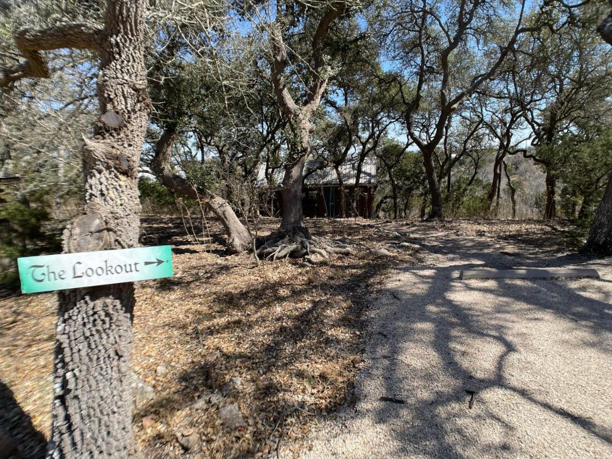 Walnut Canyon Cabins Fredericksburg Bagian luar foto