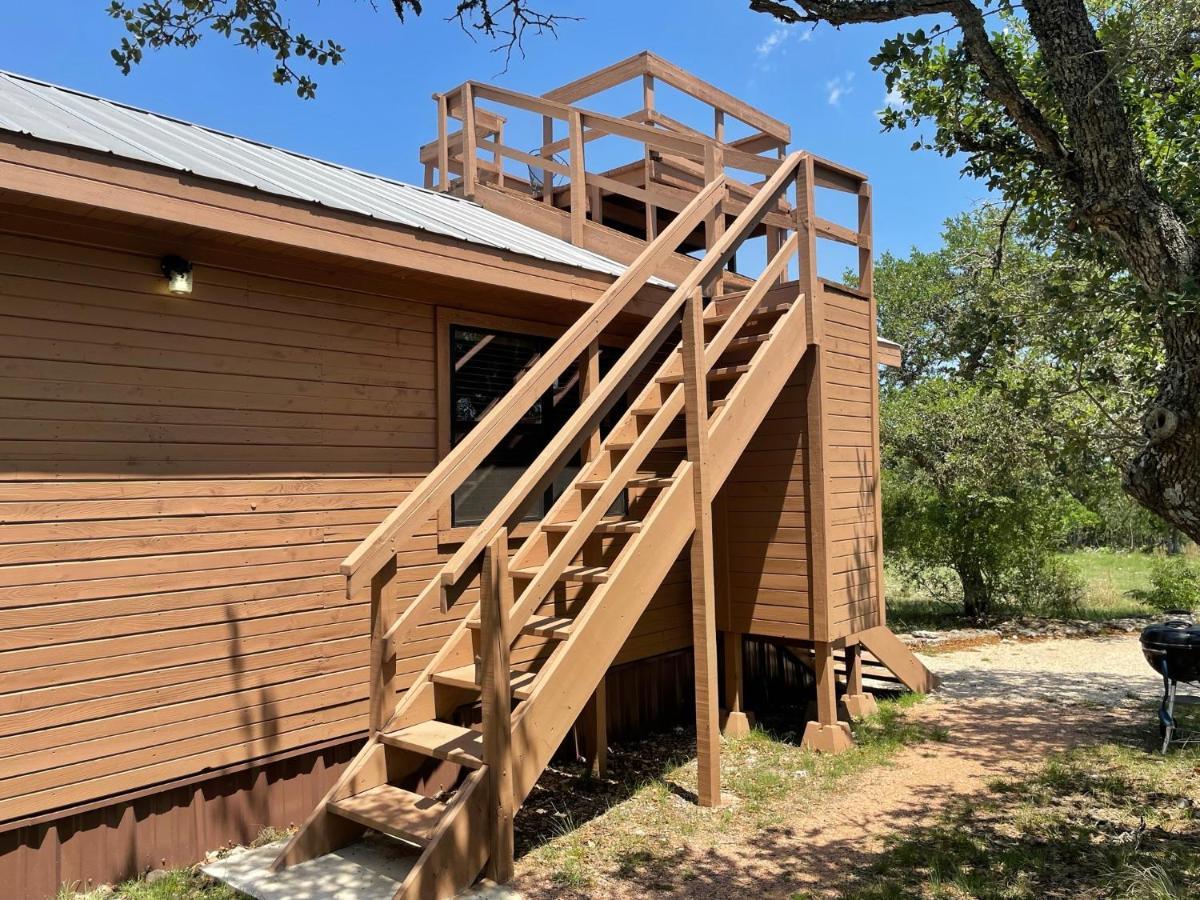 Walnut Canyon Cabins Fredericksburg Bagian luar foto