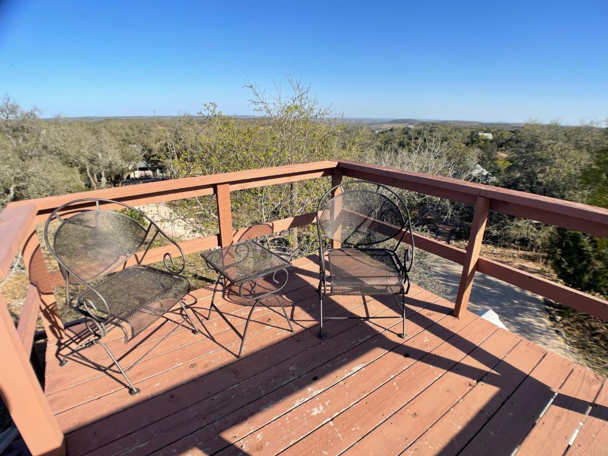 Walnut Canyon Cabins Fredericksburg Bagian luar foto